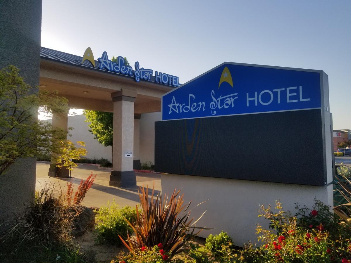 Arden Star Hotel Sacramento Esterno foto